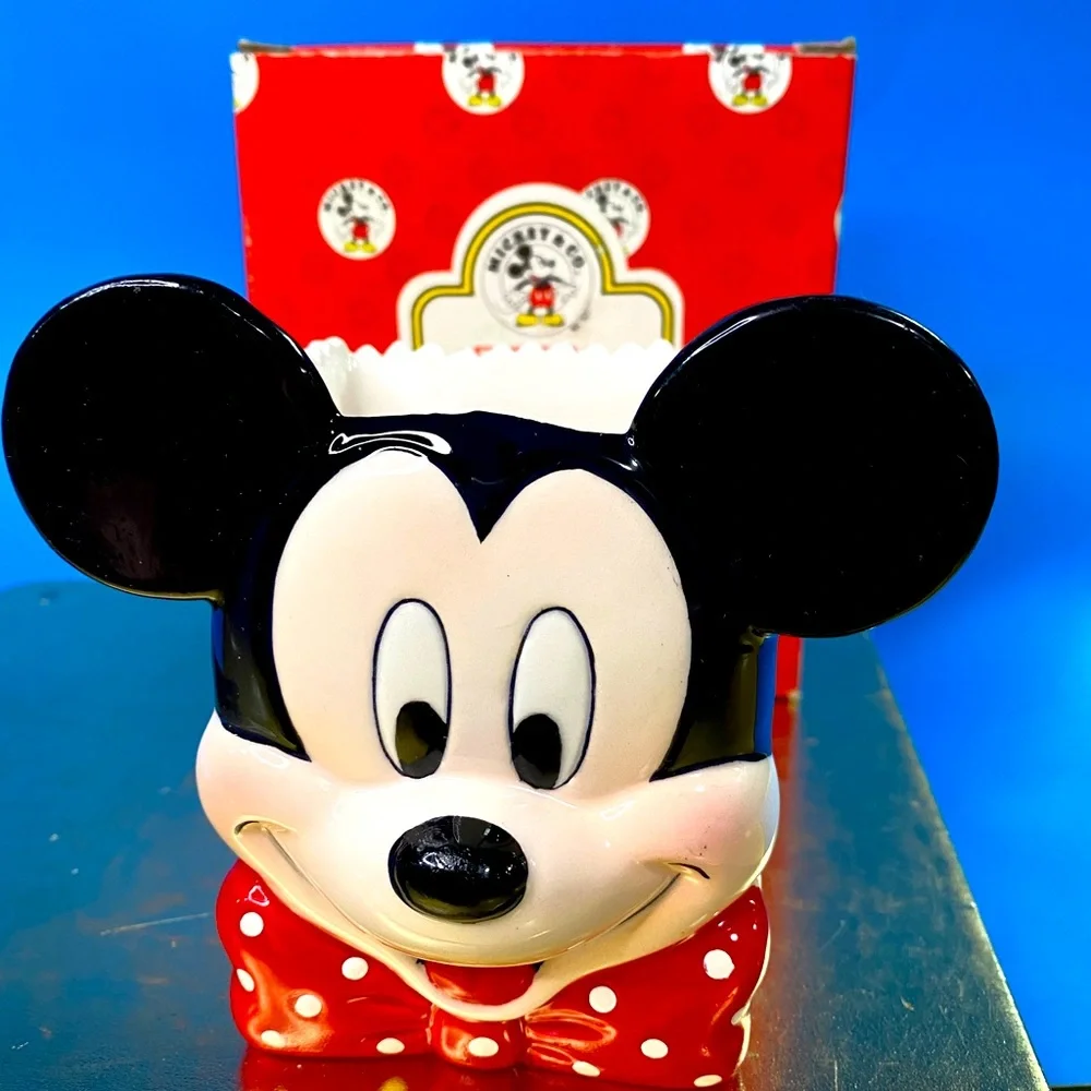 Walt Disney Mickey Mouse Vintage Sculptured Ceramic Vase ENESCO NWT